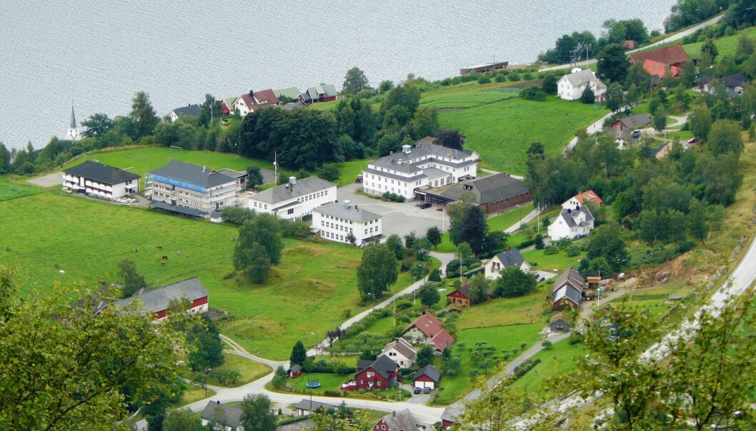 Frå og med neste skuleår skal elevane ved Nordfjord folkehøgskule ikkje bruke fly på turar til utlandet. Foto: Chell Hill, Wikimedia Commons Frå og med neste skuleår skal elevane ved Nordfjord folkehøgskule ikkje bruke fly på turar til utlandet. Foto: Chell Hill, Wikimedia Commons