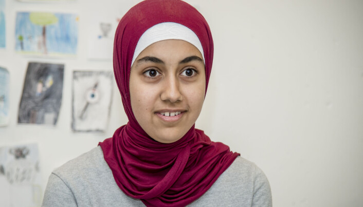 – Det beste med Stigeråsen skole er at man aldri føler seg utestengt. Her bryr man seg ikke om hvor man er fra, men hvordan man er, sier Maram Alayoubi, nestleder i Elevrådet. Foto: Joakim S. Enger – Det beste med Stigeråsen skole er at man aldri føler seg utestengt. Her bryr man seg ikke om hvor man er fra, men hvordan man er, sier Maram Alayoubi, nestleder i Elevrådet. Foto: Joakim S. Enger