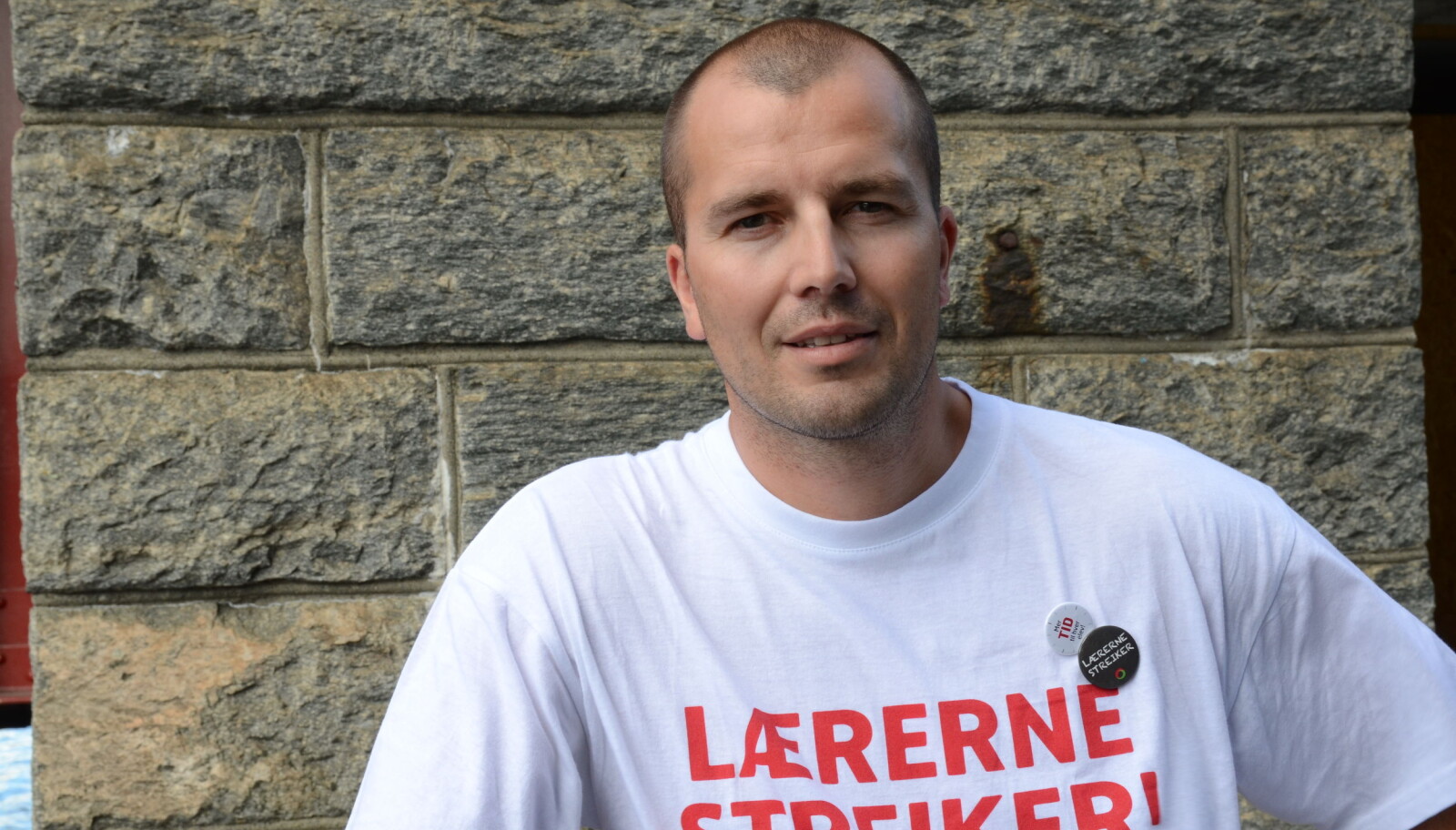 Trond Preben Pettersen Uthus starta facebookgruppa "Arbeidstidsforhandlingene" der debatten gikk da det ble klart hvilket forslag ledelsen i Utdanningsforbundet hadde akseptert. Gruppa er fortsatt aktiv. Her fra streiken i 2014. Foto: Kari Oliv Vedvik Trond Preben Pettersen Uthus starta facebookgruppa "Arbeidstidsforhandlingene" der debatten gikk da det ble klart hvilket forslag ledelsen i Utdanningsforbundet hadde akseptert. Gruppa er fortsatt aktiv. Her fra streiken i 2014. Foto: Kari Oliv Vedvik
