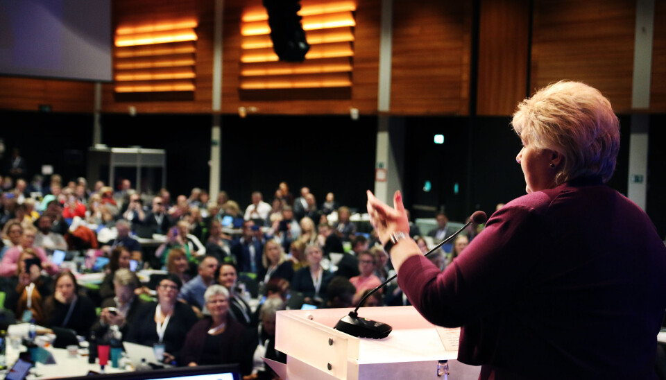 Erna Solberg snakket om læreplanene da hun besøkte Utdanningsforbundets landsmøte på Lillestrøm i dag. Foto: Jørgen Jelstad