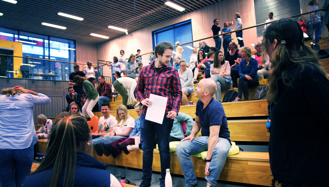 Lærere på Storøya skole, Svein Alnæs og Theodor Borchgrevink. Lærere på Storøya skole, Svein Alnæs og Theodor Borchgrevink.