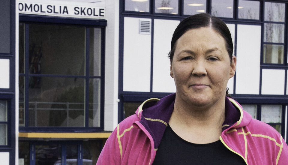 Ingrid Strømsvik er mor til to som har leksefri dette året. Hun er svært skeptisk og har innført lekser hjemme.