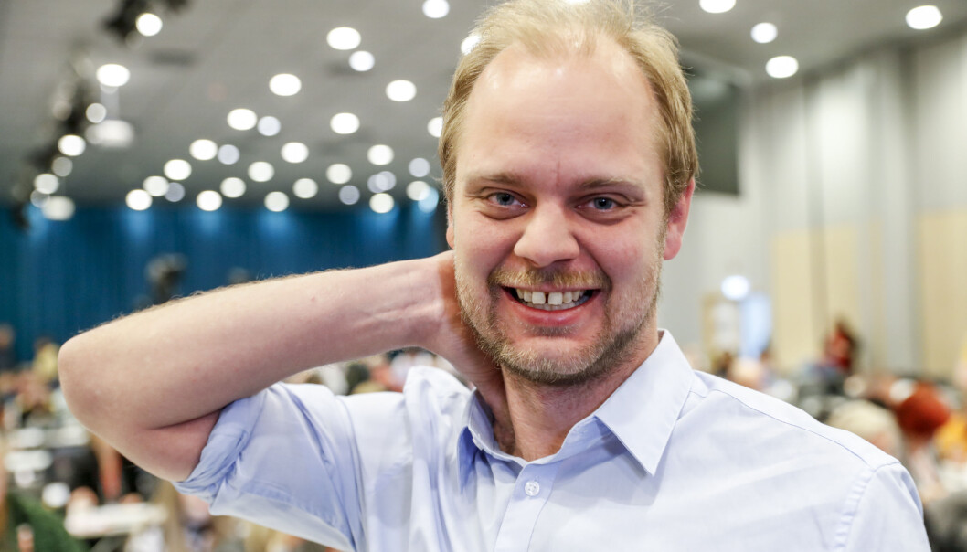 Mimir Kristjánsson i Rødt og resten av Stavangers nye rødgrønne kommunestyre mener barna trenger en digital pause. Mimir Kristjánsson i Rødt og resten av Stavangers nye rødgrønne kommunestyre mener barna trenger en digital pause.