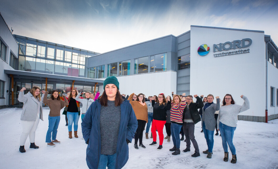Studenter ved Nesna kjemper for studiestedet sitt. Foran: Kathrine Øines Dishington Johnsen. Studenter ved Nesna kjemper for studiestedet sitt. Foran: Kathrine Øines Dishington Johnsen.
