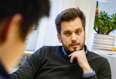– Politikerne er nødt til å ta tak i dette, sier lærer Peter Byström.
