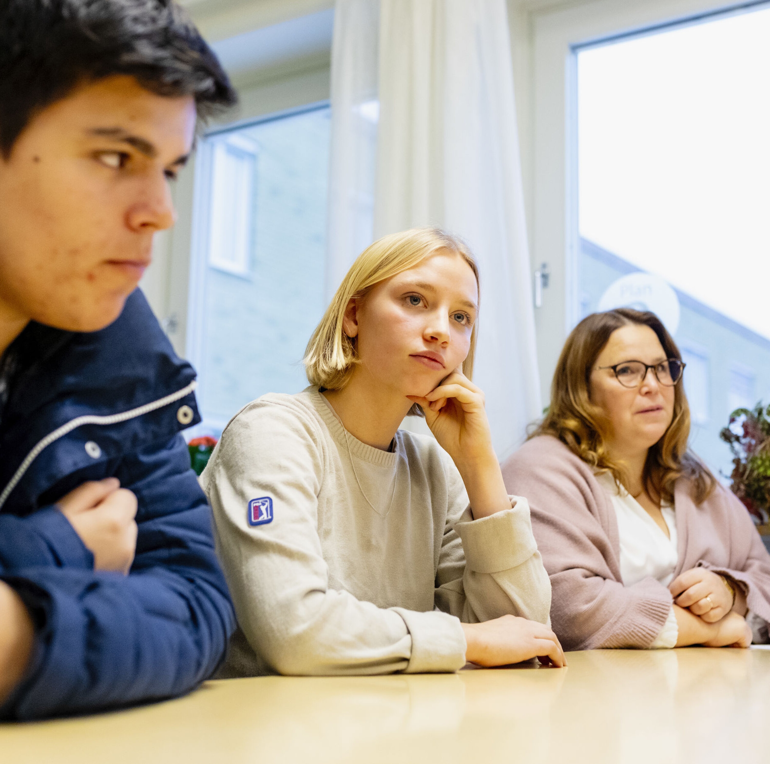 Svenske elever, lærere og forskere advarer: Fritt skolevalg har splittet den svenske skolen