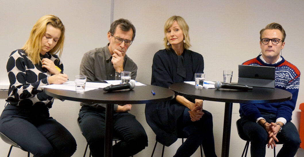 Mathilde Tybring-Gjedde fra Høyre, rektor Terje Wold, byråd Inga Marte Thorkildsen (SV) og bystyrerepresentant Henrik Dahl Jacobsen (Ap) diskuterte inntaksordninger og finansiering av Osloskolen. Mathilde Tybring-Gjedde fra Høyre, rektor Terje Wold, byråd Inga Marte Thorkildsen (SV) og bystyrerepresentant Henrik Dahl Jacobsen (Ap) diskuterte inntaksordninger og finansiering av Osloskolen.