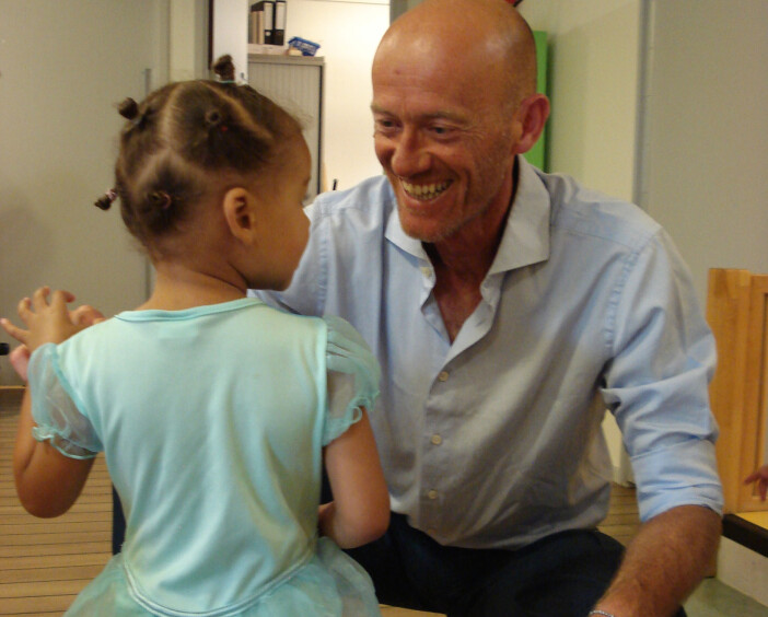 Geert van Thull er en av få mannlige pedagoger i nederlandske barnehager