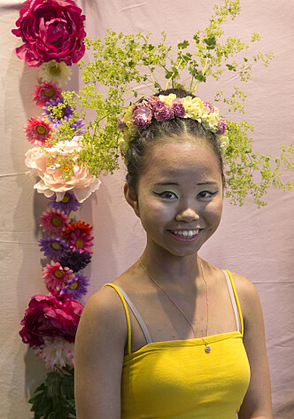 Emma Huynh med en vårlett frisyre. Emma Huynh med en vårlett frisyre.