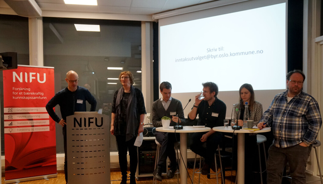 NIFU-forsker Berit Lødding og forskerne Martin Flatø, Mikkel Høst Gandil, Olga Serediak og Håvard Helland hadde forskerblikk på inntaksmodellene, men de ga ikke råd til politikerne. Spørsmålsstilleren på talerstolen var opptatt av elevers valgstrategier. NIFU-forsker Berit Lødding og forskerne Martin Flatø, Mikkel Høst Gandil, Olga Serediak og Håvard Helland hadde forskerblikk på inntaksmodellene, men de ga ikke råd til politikerne. Spørsmålsstilleren på talerstolen var opptatt av elevers valgstrategier.