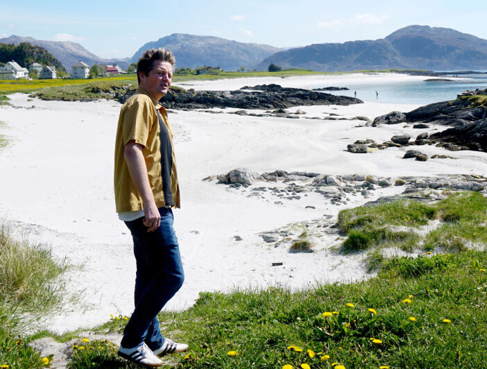 Simon Malkenes har forlatt Bremangers strender. . Simon Malkenes har forlatt Bremangers strender. .