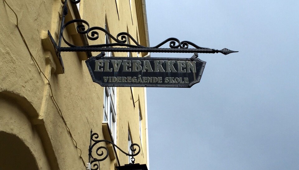 Elvebakken er ein av dei mest populære vidaregåande skulane i Oslo. Elvebakken er ein av dei mest populære vidaregåande skulane i Oslo.