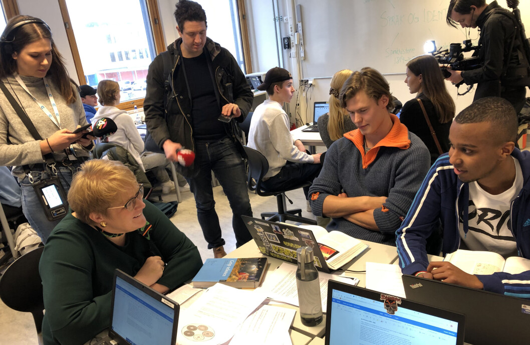 Kunnskapsminister Trine Skei Grande med elevene Emil Stormyren Larsen og Mahad Abdiraman Yusuf. Kunnskapsminister Trine Skei Grande med elevene Emil Stormyren Larsen og Mahad Abdiraman Yusuf.