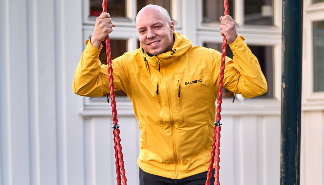 Er barnehagelærer: Artisten Fred Buljo fra KEiiNO er utdannet barnehagelærer. Det var en mannlig ansatt i barnehagen han gikk i som liten, som inspirerte ham til det. Er barnehagelærer: Artisten Fred Buljo fra KEiiNO er utdannet barnehagelærer. Det var en mannlig ansatt i barnehagen han gikk i som liten, som inspirerte ham til det.