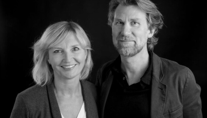– Får barna høre gode ting om seg selv, er dette stemmer som kan bli en del av selvoppfatningen. Det samme skjer om barn får høre kritiske ting om seg selv, sier tilknytningspsykologene Ida Brandtzæg og Stig Torsteinson – Får barna høre gode ting om seg selv, er dette stemmer som kan bli en del av selvoppfatningen. Det samme skjer om barn får høre kritiske ting om seg selv, sier tilknytningspsykologene Ida Brandtzæg og Stig Torsteinson
