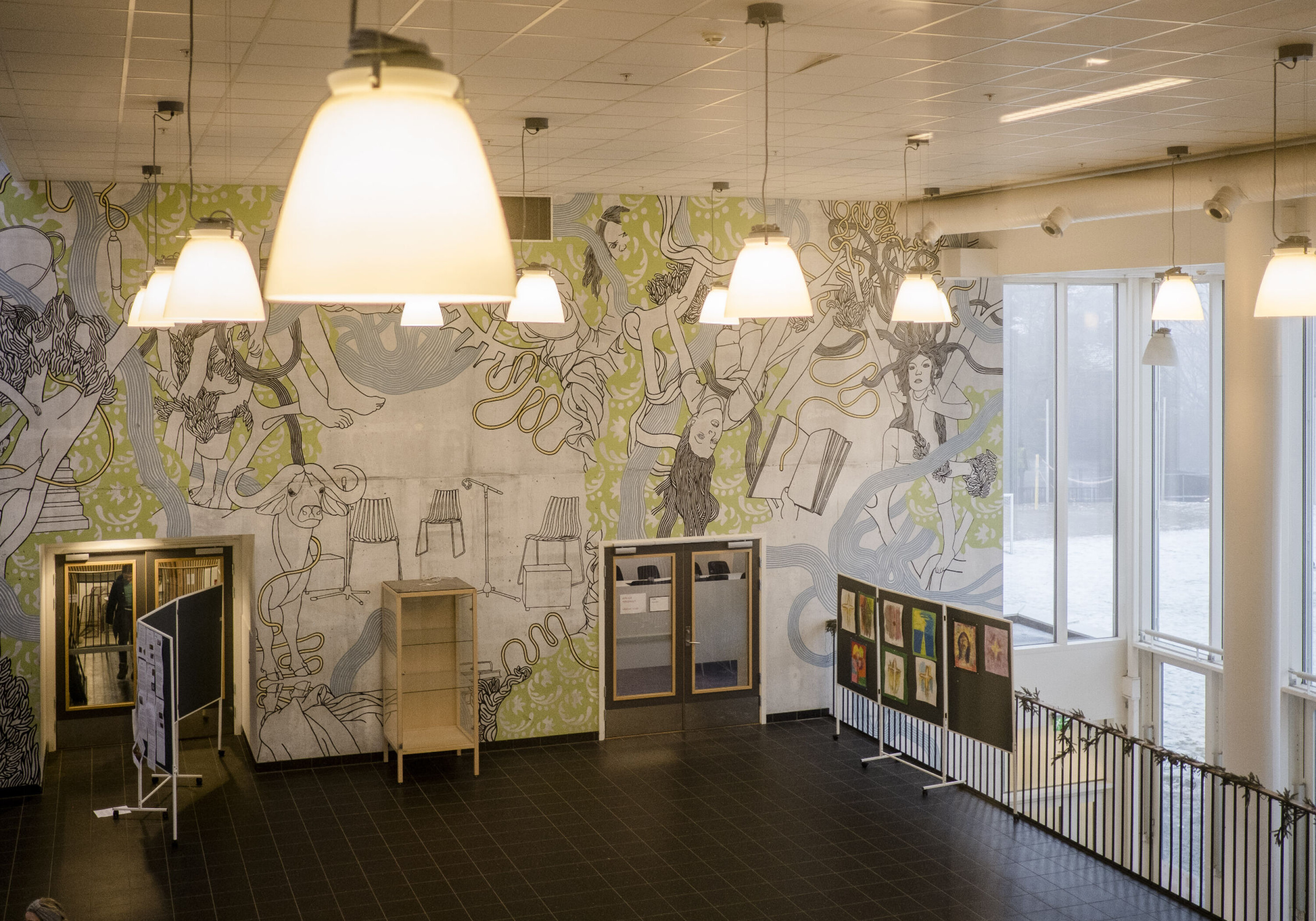 Tåsen skoles venner har sørget for alt fra uteleker til modulvegger ved skolen.