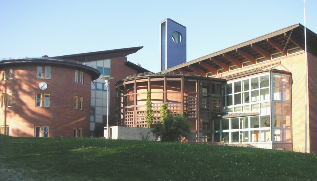 Midtstuen skole. Midtstuen skole.