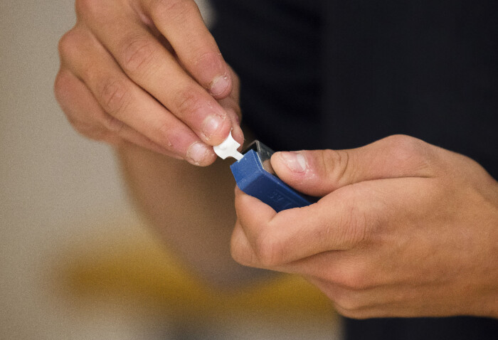 Håndverket sitter i fingerspissene, men elektroelevene trenger plass for å utvikle seg.