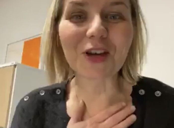 Guri Melby sendte direkte på Facebook: Roser lærernes innsats