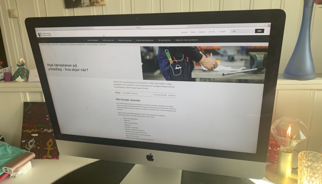 Arbeidet med nye læreplaner, slik det ser ut fra hjemmekontor i Korona-Norge. Arbeidet med nye læreplaner, slik det ser ut fra hjemmekontor i Korona-Norge.
