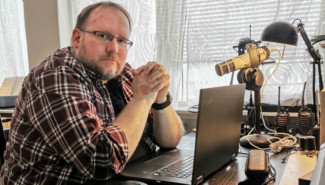 Christian Antonsen på hjemmekontoret. Christian Antonsen på hjemmekontoret.