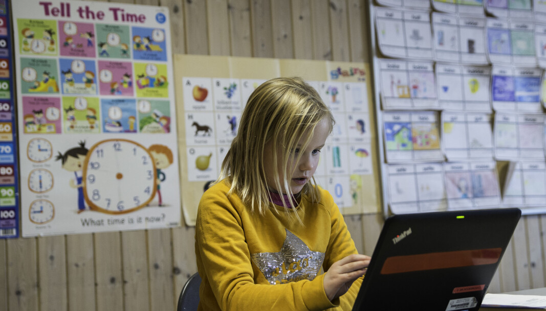 Det var litt ekkelt å måtte tippe på noen av svarene, mener åtte år gamle Helle Kornelia Henriksdatter Gomo ved Vikåsen skole. Vanligvis synes hun matteprøver er enkle. Det var litt ekkelt å måtte tippe på noen av svarene, mener åtte år gamle Helle Kornelia Henriksdatter Gomo ved Vikåsen skole. Vanligvis synes hun matteprøver er enkle.