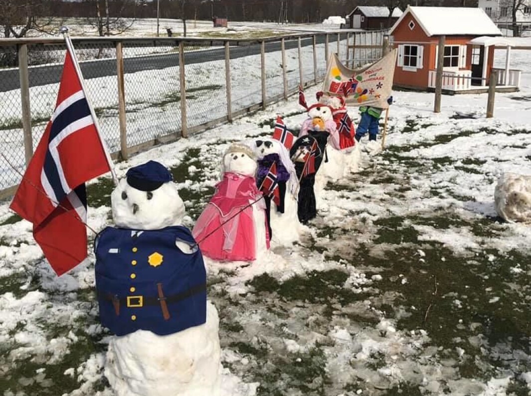 Politiet gikk først og nissen kom sist i denne barnehagen på Nesna i Nordland. Politiet gikk først og nissen kom sist i denne barnehagen på Nesna i Nordland.