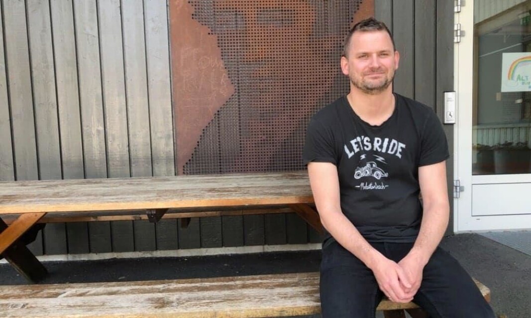 Lærer Eivind Espevik ved Nedstrand barne- og ungdomsskole. Lærer Eivind Espevik ved Nedstrand barne- og ungdomsskole.