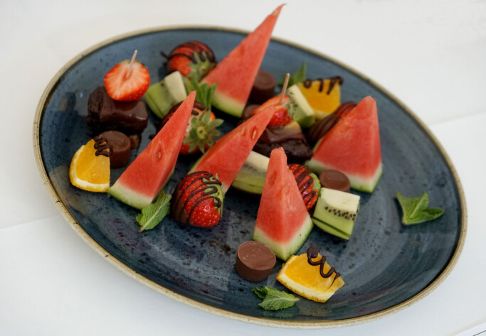 Vestby har elever på Restaurant- og matfag, så Melby fikk lekker lunsj. Vestby har elever på Restaurant- og matfag, så Melby fikk lekker lunsj.