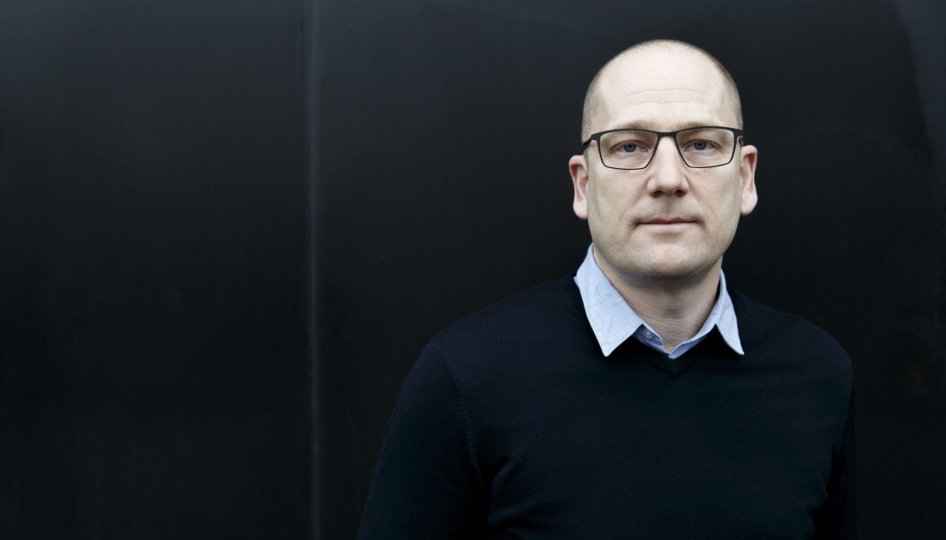Steffen Handal, leder i Utdanningsforbundet, reagerer sterkt på at regjeringen tar en omkamp om karakterbasert inntak i videregående opplæring i alle landets fylker. Steffen Handal, leder i Utdanningsforbundet, reagerer sterkt på at regjeringen tar en omkamp om karakterbasert inntak i videregående opplæring i alle landets fylker.