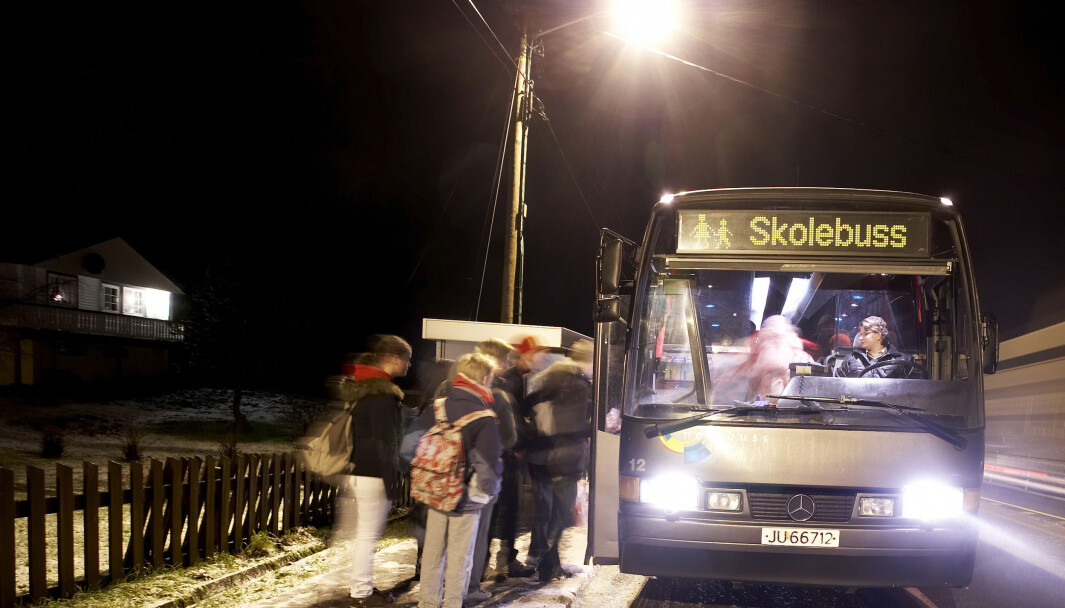 Nå legger regjeringen fram oppdaterte smittevernveiledere for skoleskyss. Nå legger regjeringen fram oppdaterte smittevernveiledere for skoleskyss.