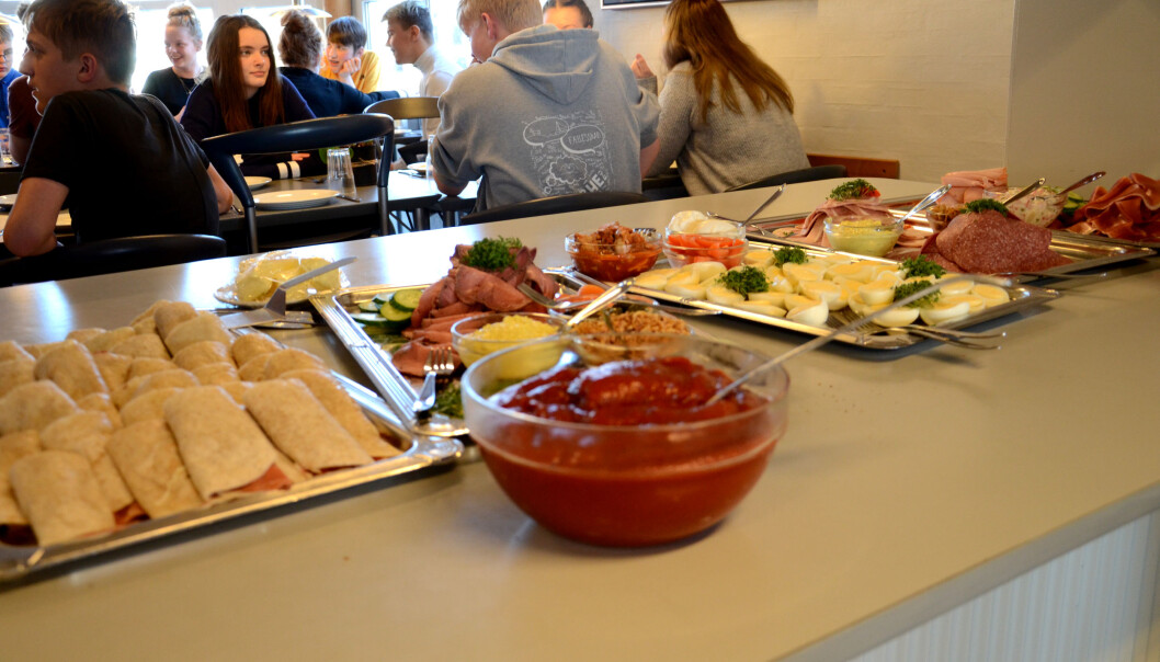 Frokosten er servert. Frokosten er servert.