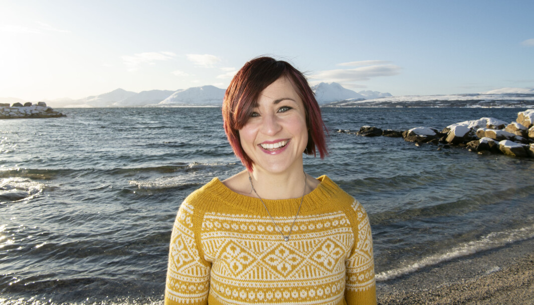 – Jeg er direkte, jeg går ikke rundt grøten, det orker jeg ikke, sier den nye lederen av Kontaktforum barnehage i Utdanningsforbundet. Hun er glad i å være
ute hjemme i Tromsø. – Jeg er direkte, jeg går ikke rundt grøten, det orker jeg ikke, sier den nye lederen av Kontaktforum barnehage i Utdanningsforbundet. Hun er glad i å være
ute hjemme i Tromsø.
