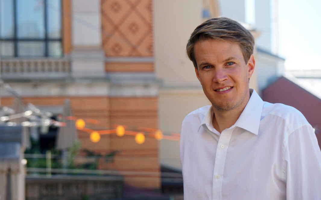 Arbeiderpartiet skal få fram forskjellene mellom fellesskolen og Høyre-skolen. Arbeiderpartiet skal få fram forskjellene mellom fellesskolen og Høyre-skolen.