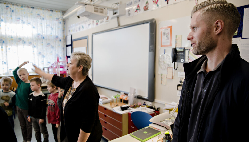 Far til Luka, Allan Grønkvist-Nielsen, følte at sønnen var for liten til å begynne på skolen da han startet som femåring. Det skulle vise seg at han hadde rett. Far til Luka, Allan Grønkvist-Nielsen, følte at sønnen var for liten til å begynne på skolen da han startet som femåring. Det skulle vise seg at han hadde rett.