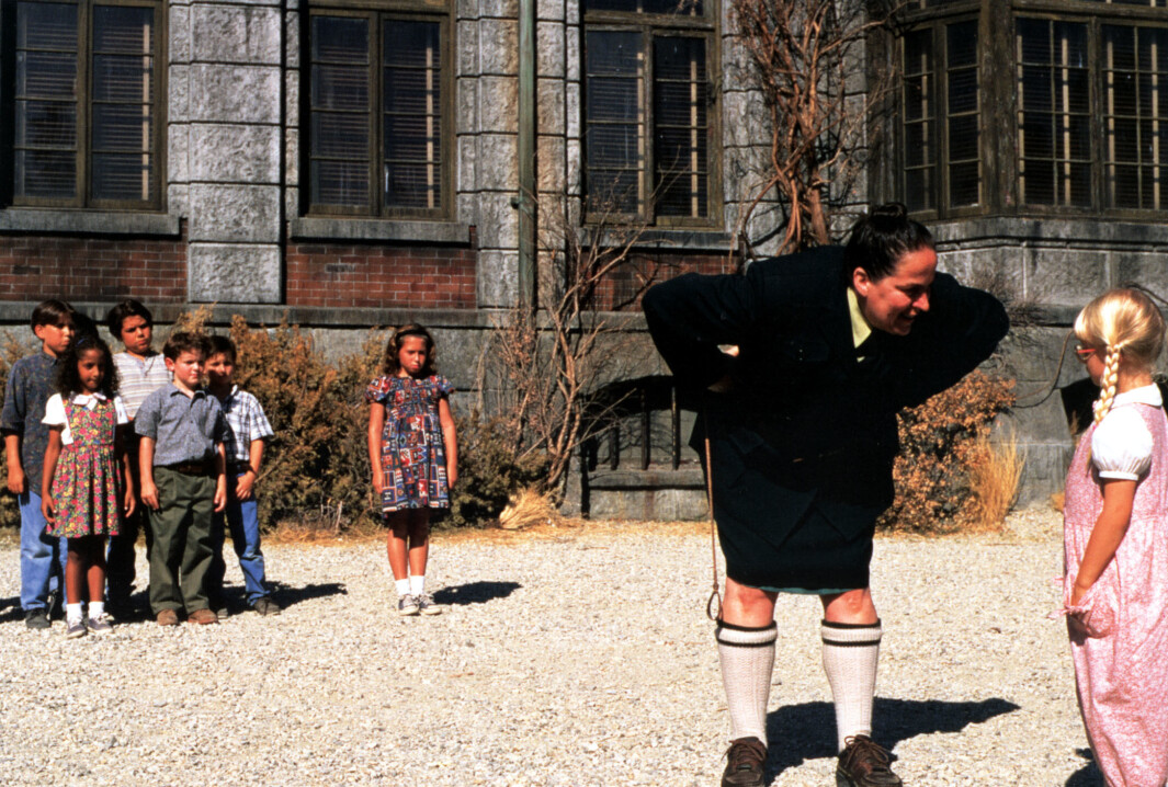 Agatha Trunchbull, også kjent som Miss Trunchbull, er hovedantagonisten i Roald Dahls Mathilda. Her er hun spilt av Matilda Pam Ferris. Agatha Trunchbull, også kjent som Miss Trunchbull, er hovedantagonisten i Roald Dahls Mathilda. Her er hun spilt av Matilda Pam Ferris.