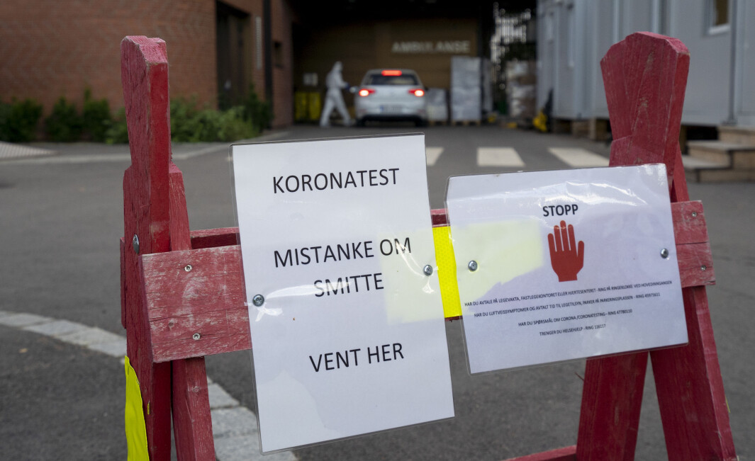 Det har den siste tiden vært stor spredning av koronaviruset i Indre Østfold. På legevakten i Askim er de full gang med teste nye for symptomer. Det har den siste tiden vært stor spredning av koronaviruset i Indre Østfold. På legevakten i Askim er de full gang med teste nye for symptomer.