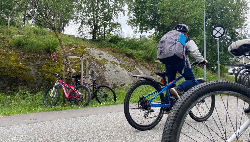 Barn er godt informert om at koronaviruset kan være farlig. Det kan bidra til at de vil overholde smitteverntiltakene. Barn er godt informert om at koronaviruset kan være farlig. Det kan bidra til at de vil overholde smitteverntiltakene.