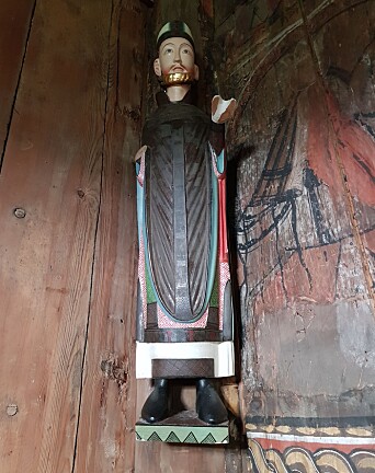 Helgenfigur St. Nikolaus i Eidsborg stavkirke.
