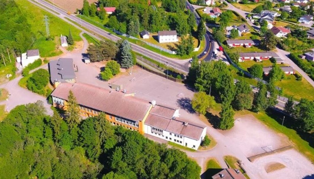 Ridabu skole i Hamar er stengt på grunn av koronasmitte. Ridabu skole i Hamar er stengt på grunn av koronasmitte.