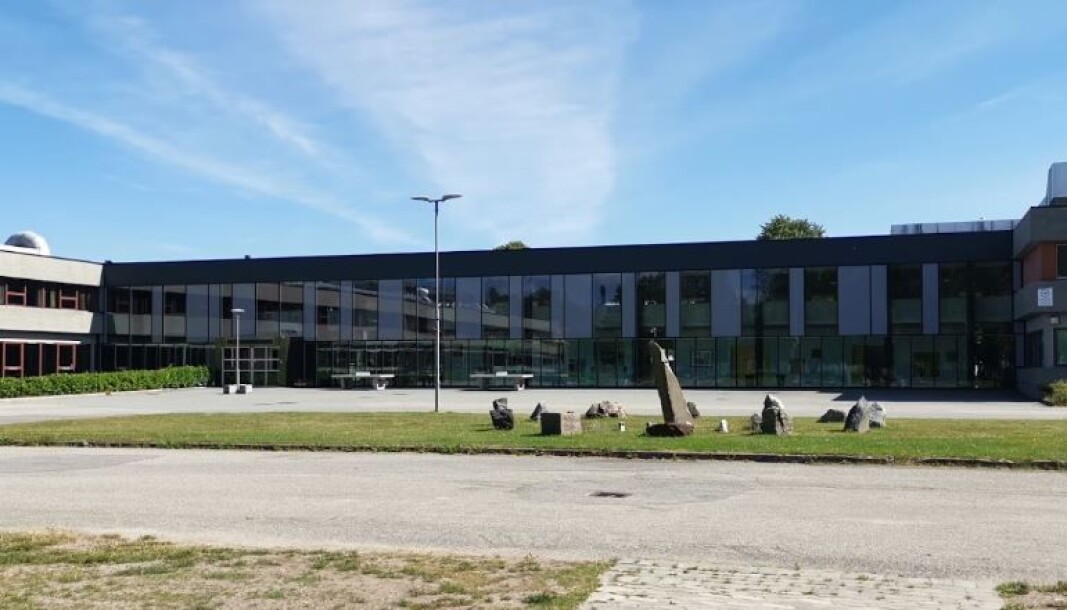 En elev ved Kristiansand katedralskole Gimle er smittet av korona. En elev ved Kristiansand katedralskole Gimle er smittet av korona.