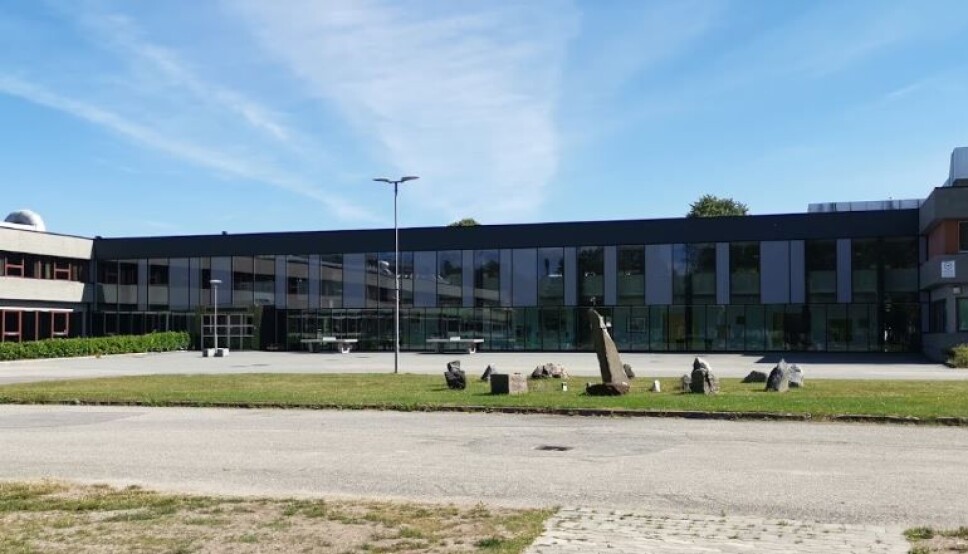 En elev ved Kristiansand katedralskole Gimle er smittet av korona.