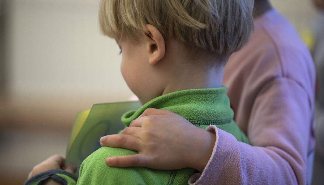 – Barna kjærlighet og nærhet, slik at de føler seg sterke, elsket og selvstendige, skriver Knut Løken. – Barna kjærlighet og nærhet, slik at de føler seg sterke, elsket og selvstendige, skriver Knut Løken.