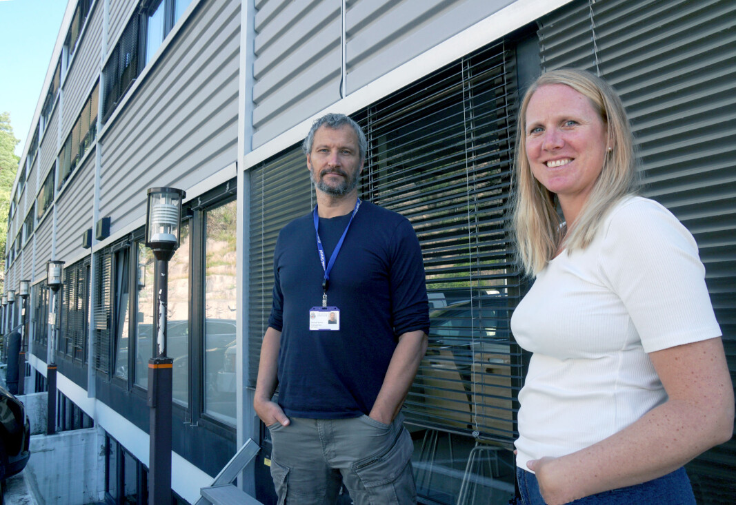 Avdelingsdirektør for oppvekst Jarle Dukic Sandven ansetter seks nærmiljøskolekoordinatorer. Kristine Hovland er en av dem. Avdelingsdirektør for oppvekst Jarle Dukic Sandven ansetter seks nærmiljøskolekoordinatorer. Kristine Hovland er en av dem.