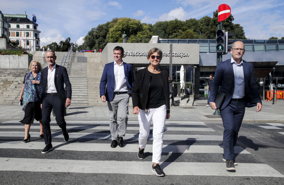 Partene i kommunal sektor vil ha et møte med statsministeren om korona-situasjonen. Partene i kommunal sektor vil ha et møte med statsministeren om korona-situasjonen.