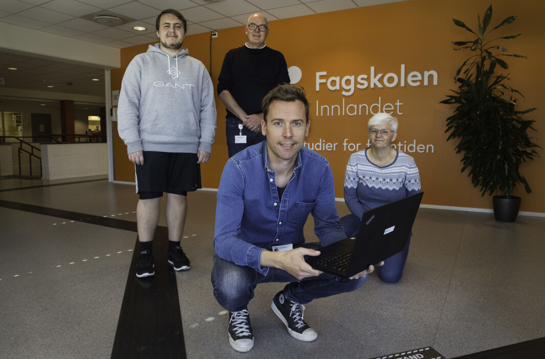 Fagskolen Innlandet gjør en innsats for å hjelpe noen av dem som er blitt permitterte under koronakrisen. Det er fra venstre kursdeltager Jonas Kyseth, avdelingsleder Roy Jakobsen og lærerne Eivind Voldheim og Mette Westgård. Fagskolen Innlandet gjør en innsats for å hjelpe noen av dem som er blitt permitterte under koronakrisen. Det er fra venstre kursdeltager Jonas Kyseth, avdelingsleder Roy Jakobsen og lærerne Eivind Voldheim og Mette Westgård.