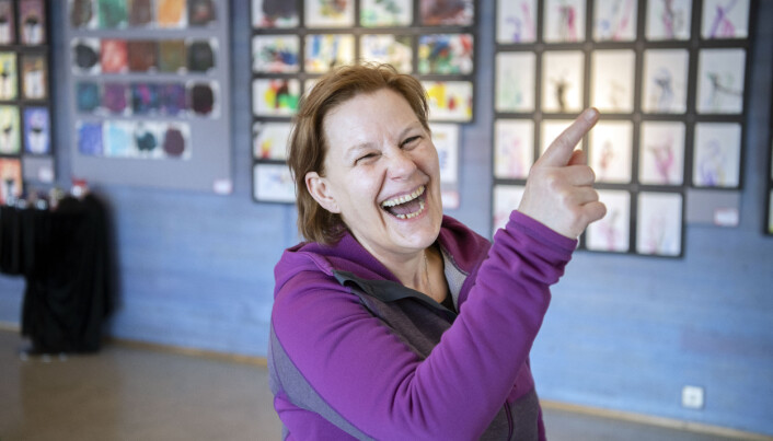 Daglig leder Birgitta Czyz mener barnehagens kunstutstilling er en av årets beste dager.