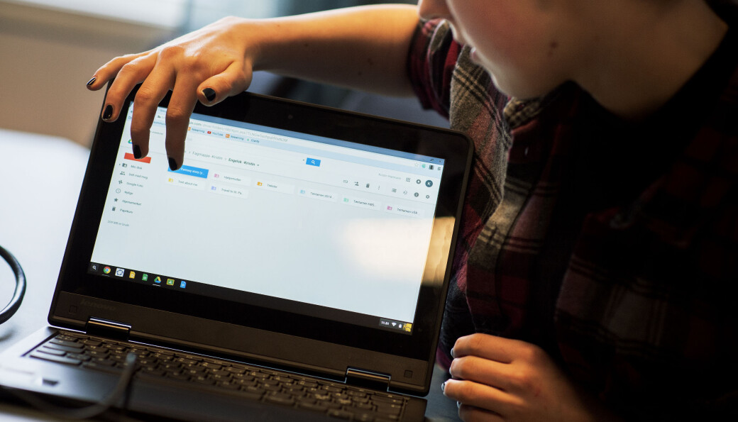 Det anbefales rødt nivå på videregående skoler og i Viken fylke sendes elevene hjem. Det anbefales rødt nivå på videregående skoler og i Viken fylke sendes elevene hjem.