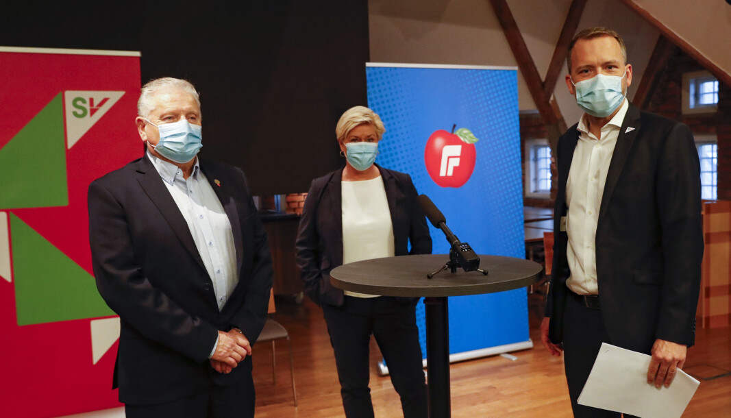 SV-leder Audun Lysbakken (t.h.), Frp-leder Siv Jensen og forbundsleder Jan Davidsen i Pensjonistforbundet (t.v.) på pressekonferanse i Stortinget. SV-leder Audun Lysbakken (t.h.), Frp-leder Siv Jensen og forbundsleder Jan Davidsen i Pensjonistforbundet (t.v.) på pressekonferanse i Stortinget.