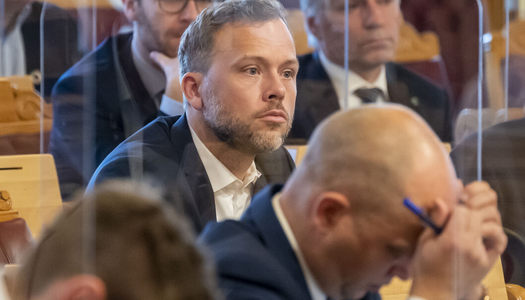 SV-leder Audun Lysbakken krever svar fra Guri Melby. SV-leder Audun Lysbakken krever svar fra Guri Melby.
